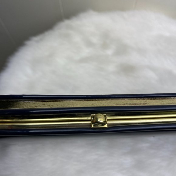 Vintage Faux Patent Leather Clutch Handle Bag - Picture 7 of 9